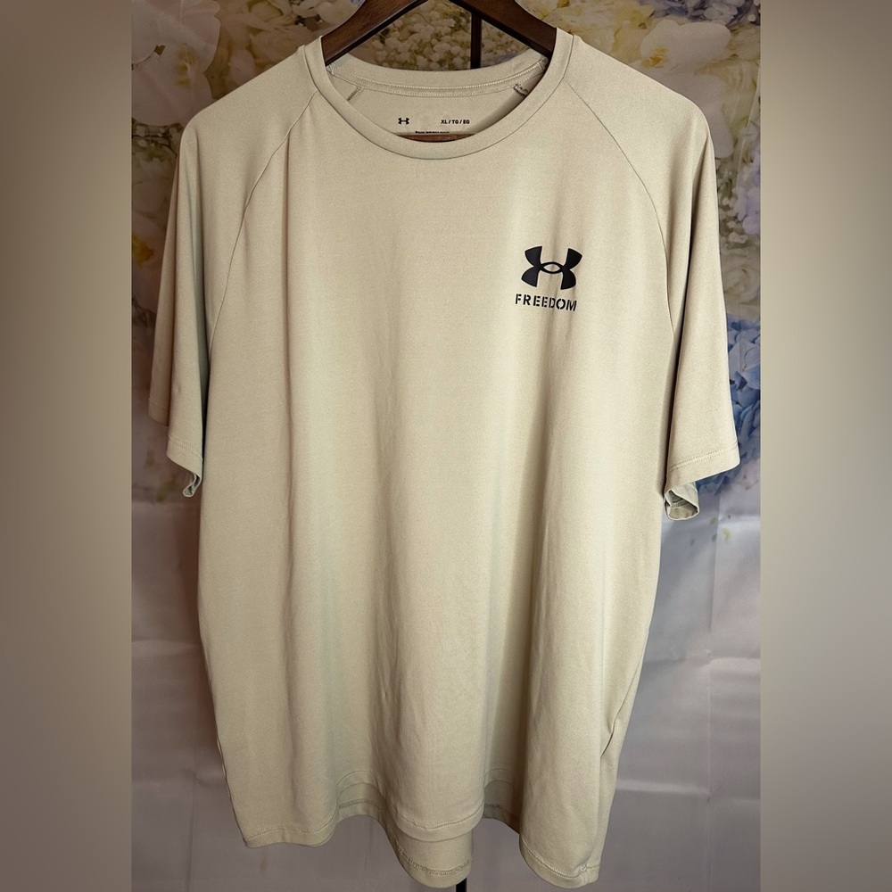 Under Armour Freedom Beige T-Shirt​
